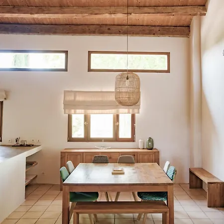 Maison Dans Propriete Au Milieu Des Vignes En Drome Provencale